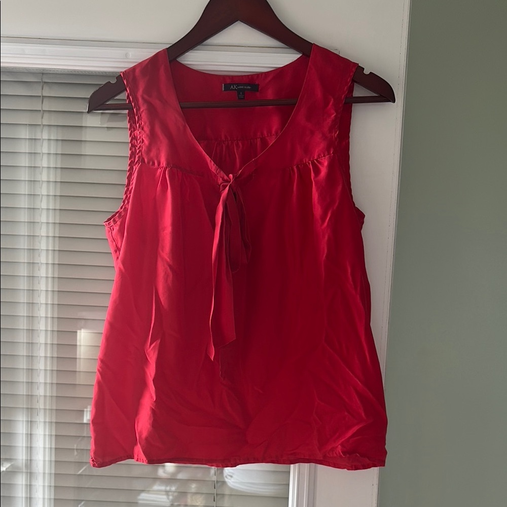 Anne Klein Red Sleeveless Tie Front 100% Silk Blouse